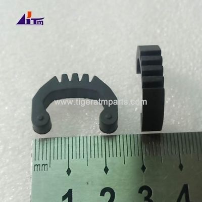 ヒタチ UR2 カセットピック ゴムブッシュ 5.5mm 49233199137A M7613181A ATM部品
