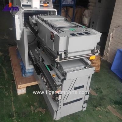 NCR SelfServ 87 リサイクル機 NCR 6687 銀行ATM機 外壁を通して 現金リサイクル機