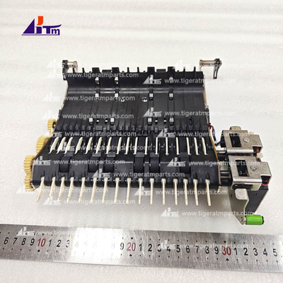 1750223743 RM4+4 Diebold Nixdorf ディストリビューターラック輸送 2 CRS FL 4+4